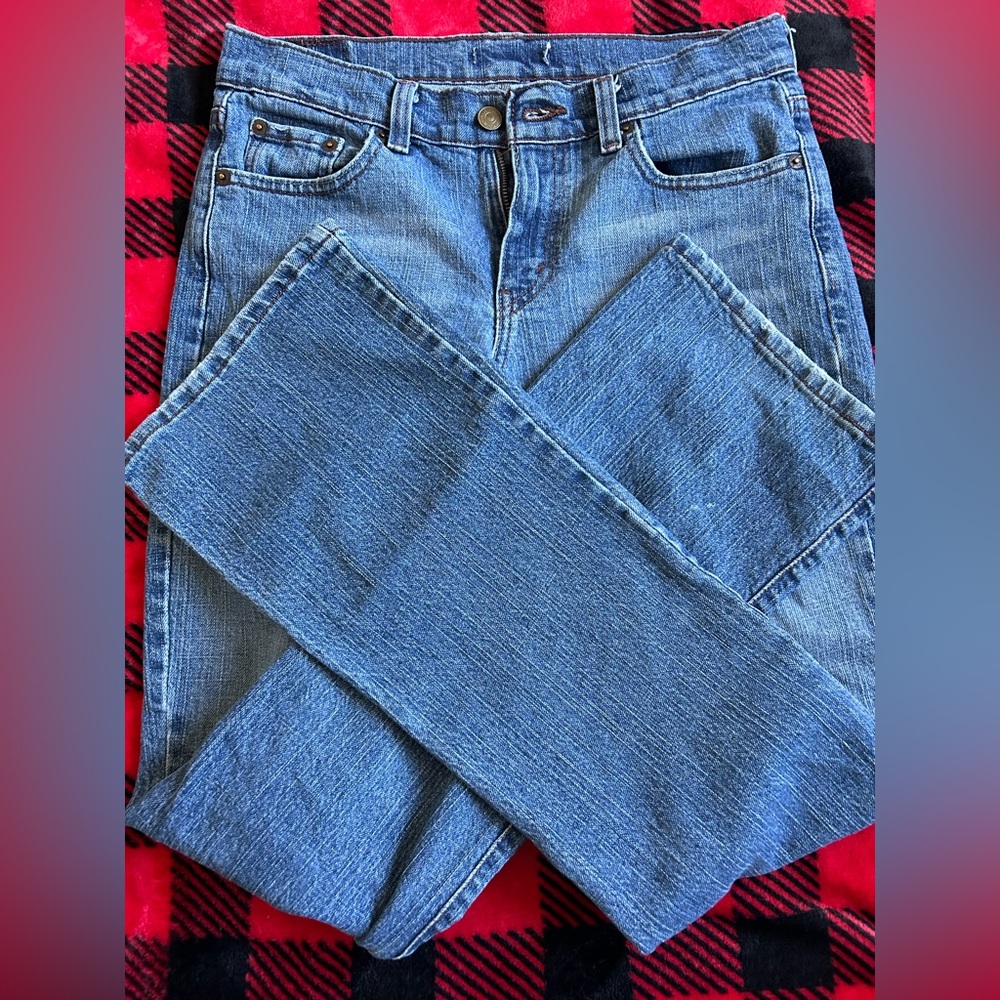 LEVIES BOOTCUT JEANS!!